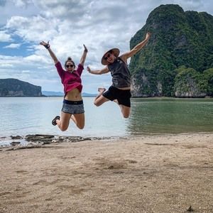 Meet your Posher, Ashley